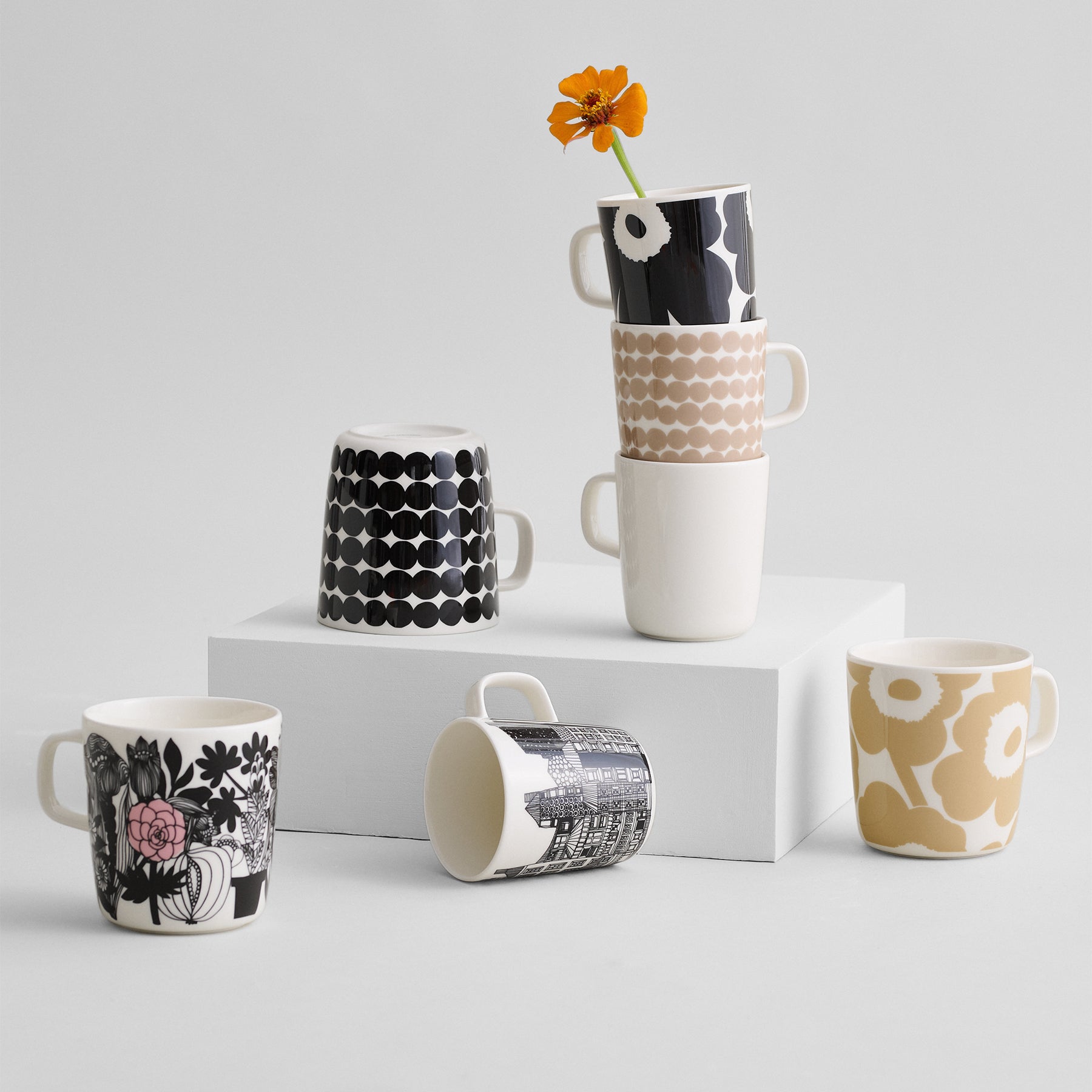 "Marimekko Siirtolapuutarha Mug, white/black/orange"