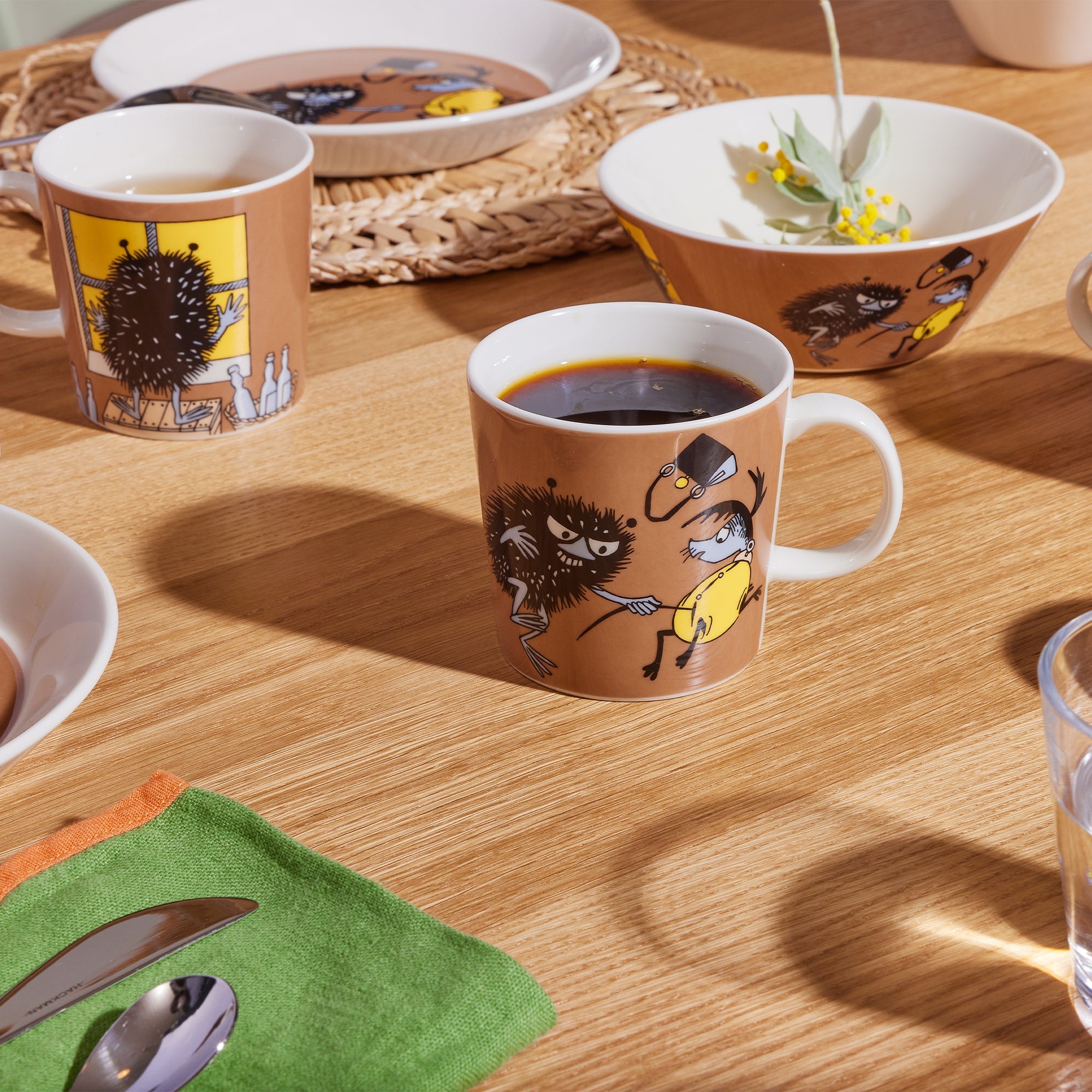 Arabia Moomin Mug - Stinky in Action